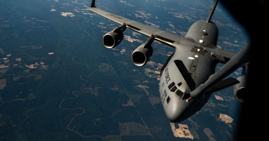 Pierderea avioanelor și dronelor americane în Iran: Un raport care ridică întrebări serioase despre operațiunile militare și viitorul angajamentului SUA în Orientul Mijlociu