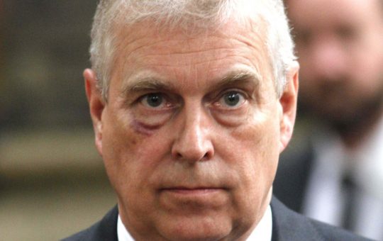 Controversele din Umbra Regalității: Ancheta Fostului Prinț Andrew și Dosarele Epstein