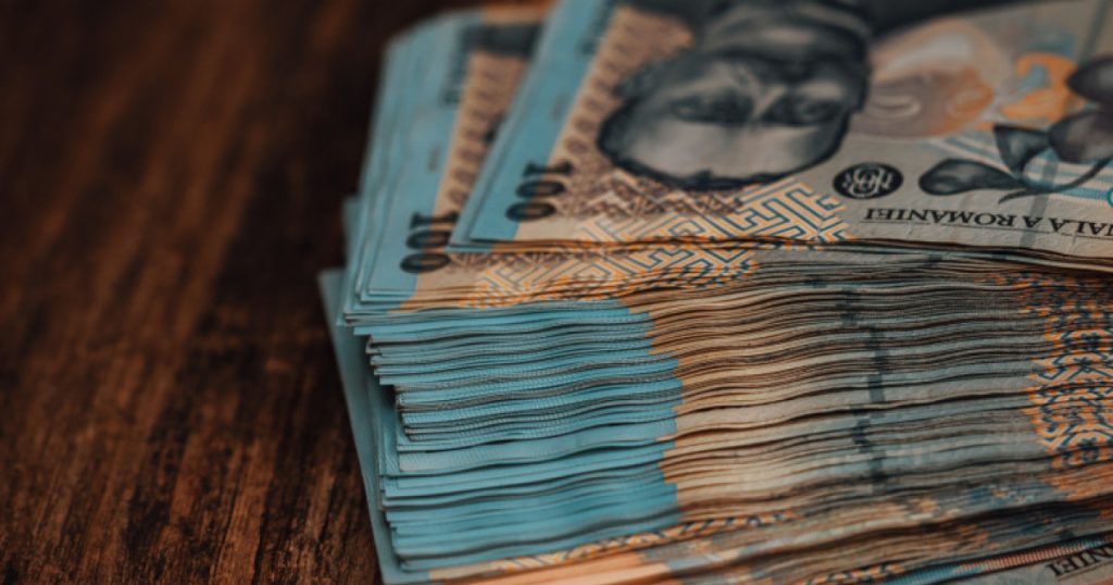Victorie în instanță pentru o femeie din Arad: Daune de 25.000 lei pentru o stradă neasfaltată