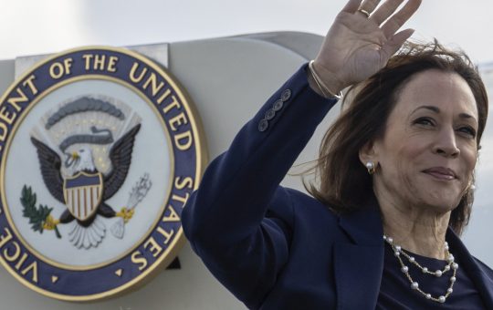 Democrații în fața unei crize: Analiza înfrângerii lui Kamala Harris la alegerile din 2024