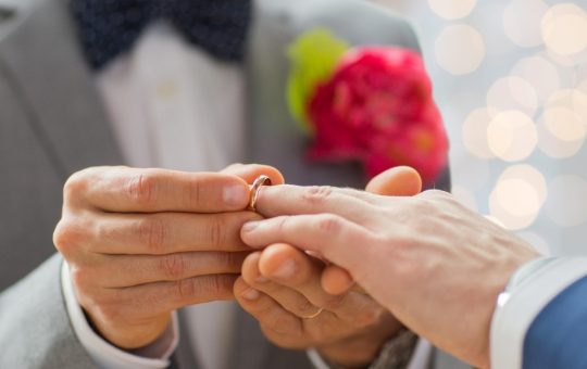 Recunoașterea căsătoriilor între persoane de același sex în Polonia: O decizie istorică și implicațiile sale