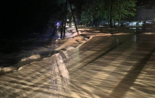 Furtuni devastează Republica Moldova: Impactul asupra infrastructurii și intervenția României