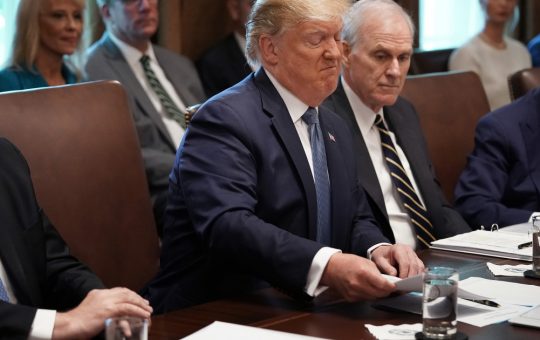 Donald Trump și dilema acordului cu Iranul: Între pace și război
