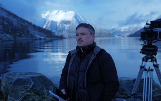 Cristian Mungiu câștigă pentru a doua oară Palme d'Or la Cannes: O victorie semnificativă pentru România și cinematografia europeană