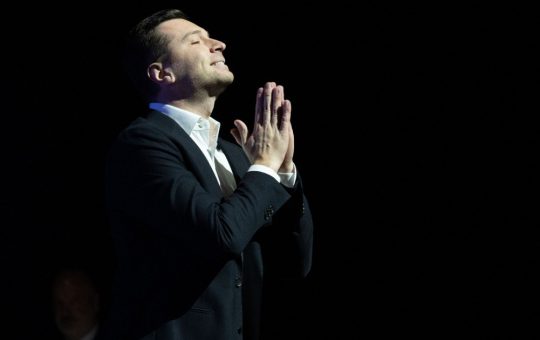 Jordan Bardella și Strategia de Normalizare a Extremei Drepte Franceze în Context European