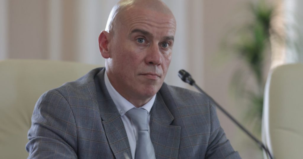 Scandalul Ministerial: Demisia lui Demeter András István și Implicațiile Politice pentru UDMR și România