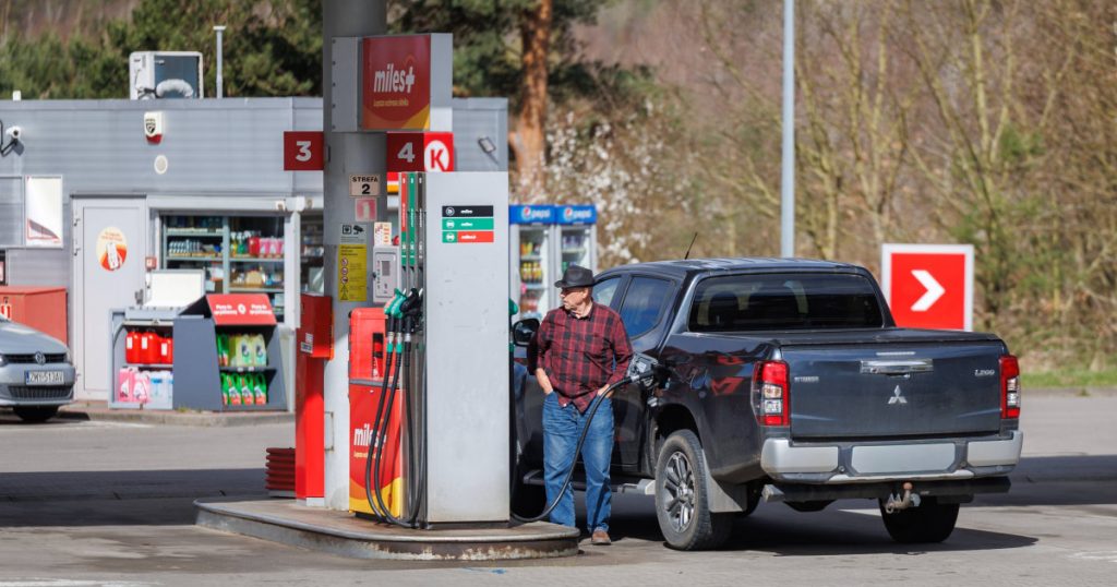 Polonia: Un Magnet pentru Șoferi în Contextul Plafonării Prețurilor la Carburanți