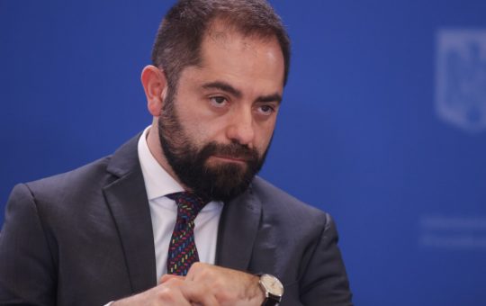 Analiza opțiunii Radu Burnete pentru funcția de premier: Context, implicații și perspective politice