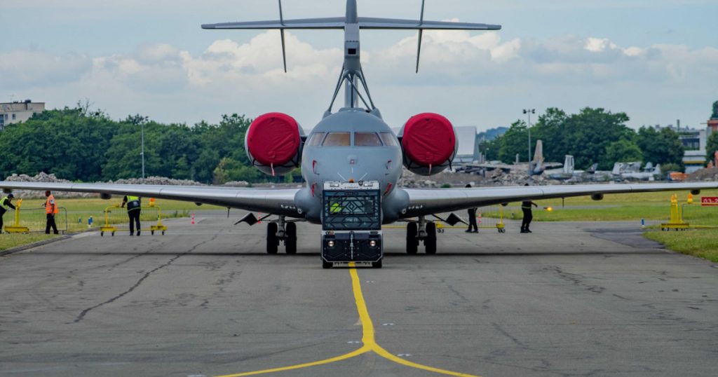 Canada își întărește apărarea: Achiziția de avioane de alertă timpurie din Suedia și reducerea dependenței de SUA