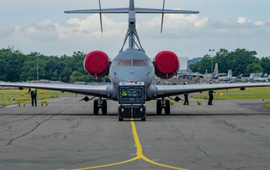 Canada își întărește apărarea: Achiziția de avioane de alertă timpurie din Suedia și reducerea dependenței de SUA