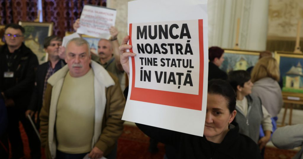 Funcționarii Parlamentului României Amenință cu Greva Generală: O Analiză a Noii Legi a Salarizării