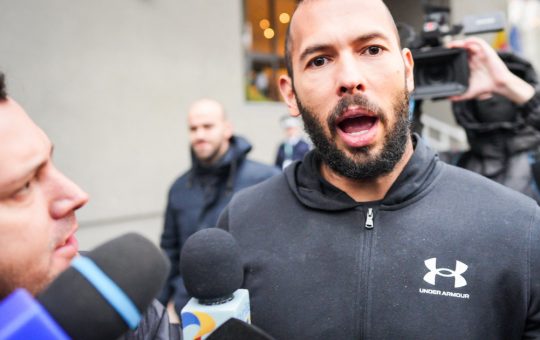 Andrew Tate și Problemele Sale Legale în România: O Analiză Detaliată a Acuzațiilor de Incitare la Ură și Discriminare