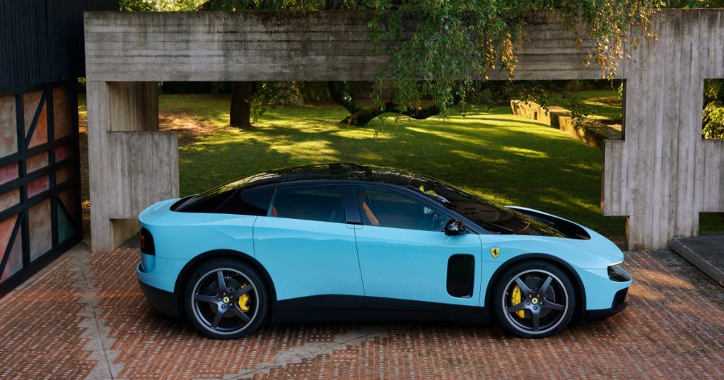 Critica Dure pentru Ferrari: Impactul Lansării Modelului Electric Luce asupra Reputației și Viitorului Mărcii