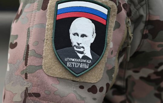 Escaladarea conflictului: Dronele ucrainene atacă porturi și depozite de petrol în Rusia