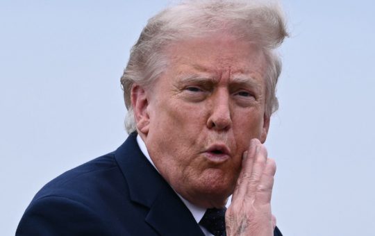 Trump Propune Mitinguri în Locul Concertelor: O Analiză a Impactului Politic și Cultural