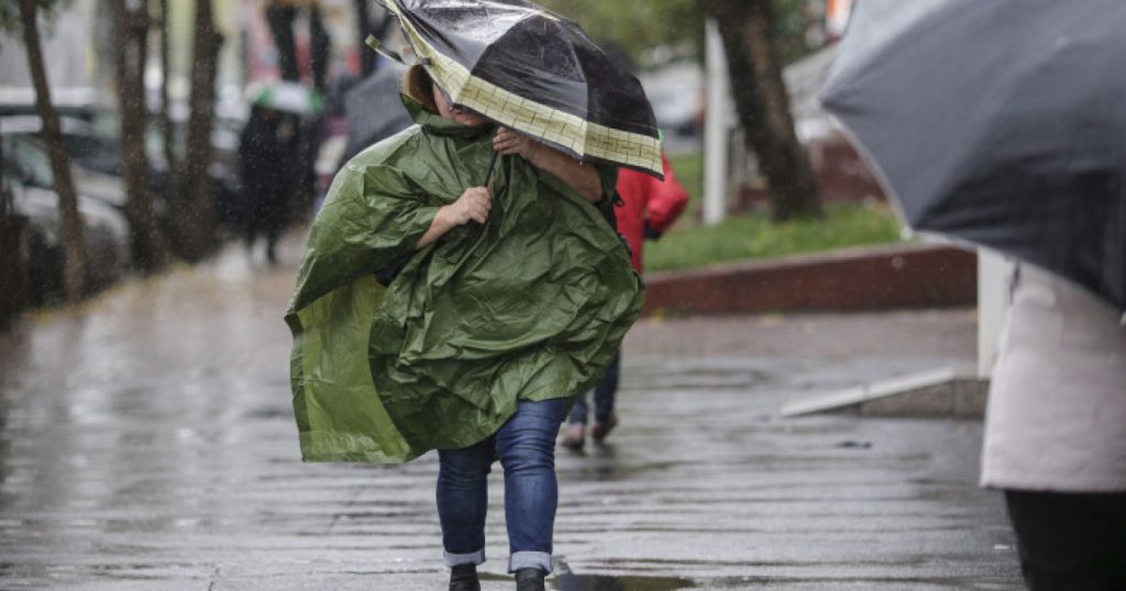 Furtuni și instabilitate atmosferică: Impactul avertizărilor meteo asupra României