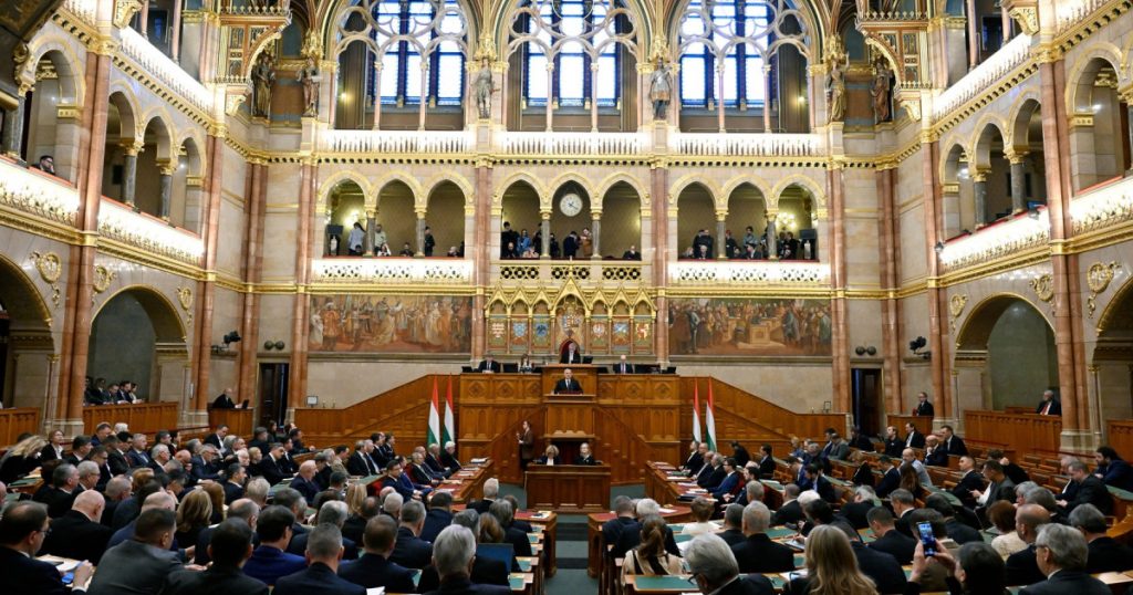 Reducerea Salariilor Deputaților din Ungaria: O Măsură de Modestie sau O Strategie Politică?