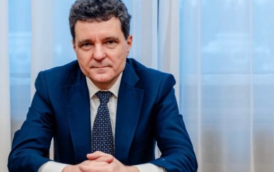 Nicușor Dan și Provocările Tranziției către o Economie Verde: O Analiză Detaliată
