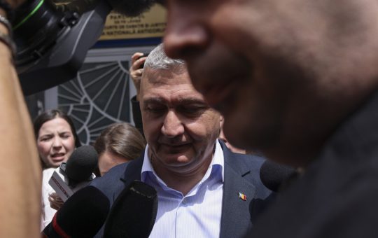 Controversa Generalului Gheorghiță: Implicații și Contextul Refuzului de Restituire a Telefonului Mobil de către Curtea de Apel București