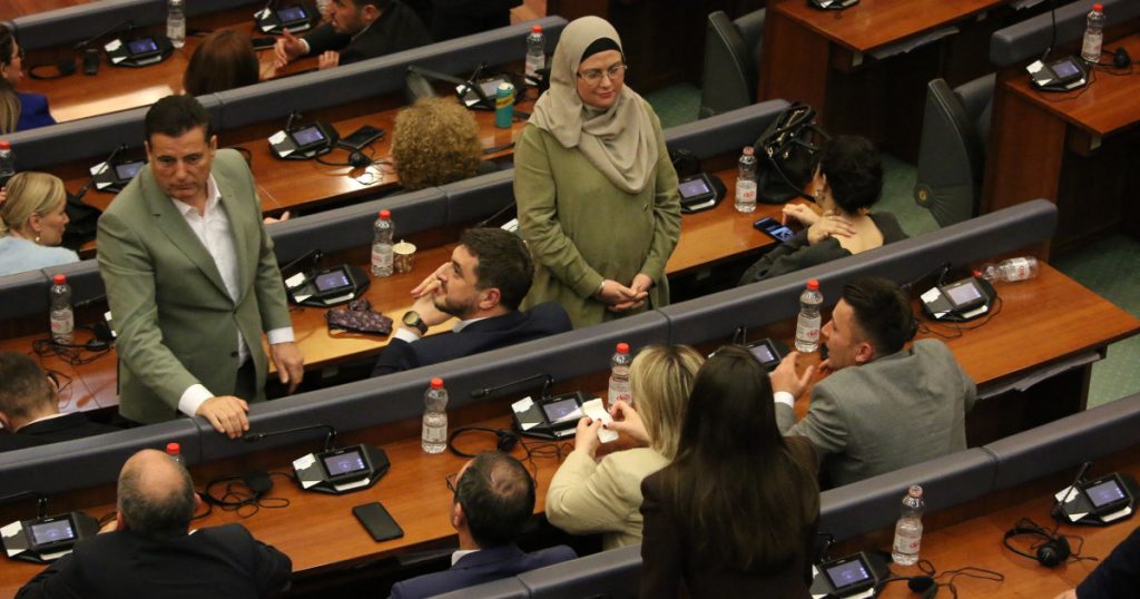 Alegeri legislative anticipate în Kosovo: O analiză detaliată a contextului politic și a implicațiilor viitoare