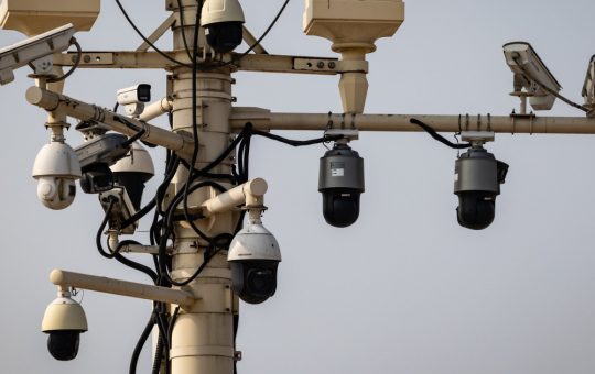 Beijing și Big Brother: Cum Inteligența Artificială Devine Un Instrument de Control al Disidenței