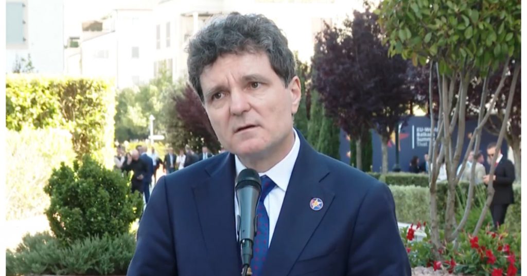 Deciziile politice ale lui Nicușor Dan: O analiză a refuzului de a-l desemna pe Sorin Grindeanu ca prim-ministru