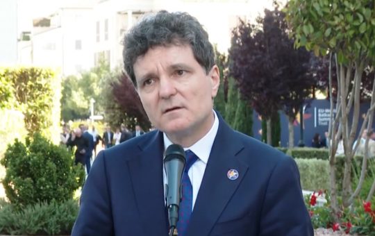 Deciziile politice ale lui Nicușor Dan: O analiză a refuzului de a-l desemna pe Sorin Grindeanu ca prim-ministru
