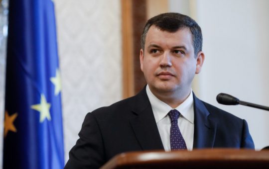 Eugen Tomac și apelul pentru vigilență în fața amenințărilor de securitate: Context și implicații