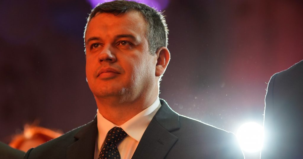 Demisia lui Eugen Tomac: O Întorsătură Semnificativă în Politica Românească