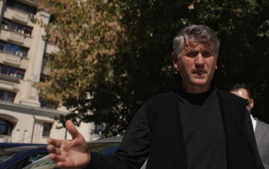 Cristian Pomohaci: Arestarea unui Artist Controversat în Fața Acuzațiilor de Abuz Sexual