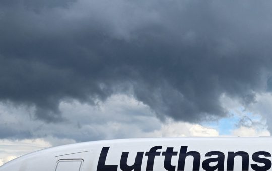 Incidentul Aviatic de la Frankfurt: Ce S-a Întâmplat cu Avionul Lufthansa și Care sunt Implicațiile Acestui Eveniment