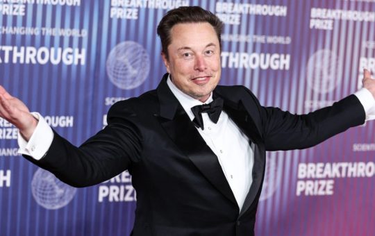 Elon Musk pe cale să devină primul trilionar din lume: Implicații și perspective asupra evaluării SpaceX