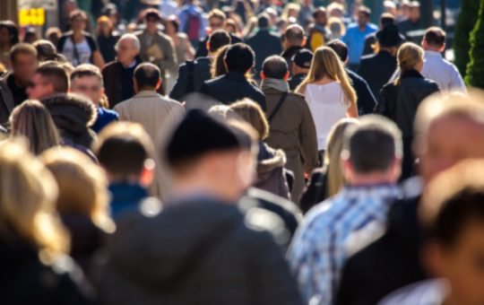 Impactul Transformărilor Economice asupra Locurilor de Muncă din Uniunea Europeană: Provocări și Perspective