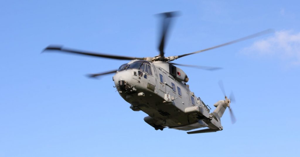 Tragedie în Royal Navy: Trei militari pierduți într-un accident de elicopter și impactul asupra comunității