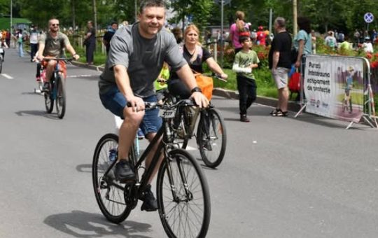 Promovarea bicicletei în București: Ciprian Ciucu și viziunea pentru pistele de biciclete