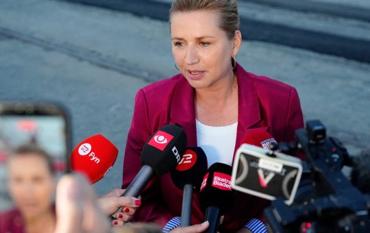 Mette Frederiksen și ascensiunea Danemarcei: O analiză a alegerilor și impactului politic post-Trump