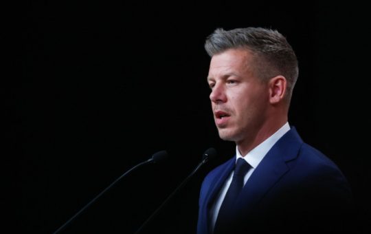 Oligarhii în alertă: Taxa pe avere în Ungaria sub conducerea lui Peter Magyar