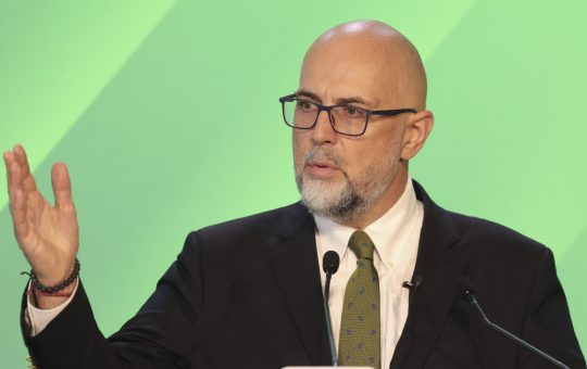 Kelemen Hunor și Refuzul Guvernului Tehnocrat: O Analiză a Opțiunilor Politice în România