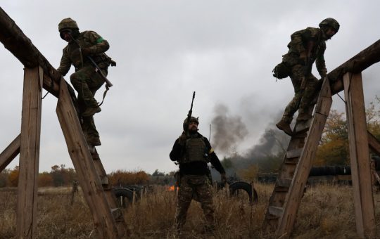 Ucraina la Răscruce: Schimbările Strategice și Perspectivele unui Armistițiu în Războiul cu Rusia