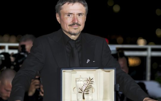 Cristian Mungiu solicită o revitalizare a cinematografiei românești: Sala Palatului ca soluție pentru premierele naționale
