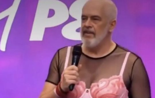 Edi Rama și Ironia Inteligenței Artificiale: O Critică Subtilă la Adresa Influencerilor și a Proiectelor Imobiliare Controversate