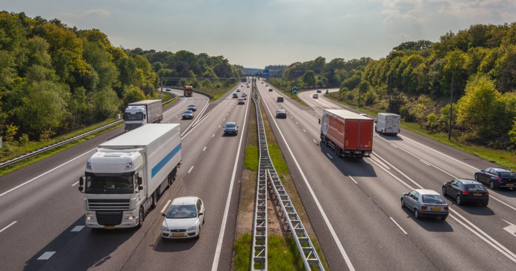 TollRo: Amânarea Sistemului de Taxare a Drumurilor din România și Impactul său Pe Termen Lung