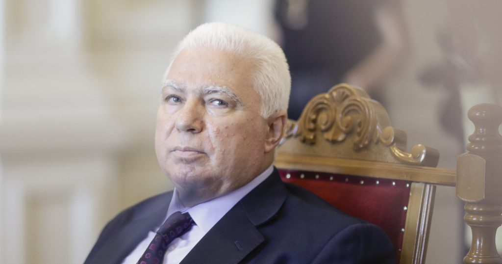 Mandatele Miniștrilor Interimari în România: Provocări și Implicații Legislative