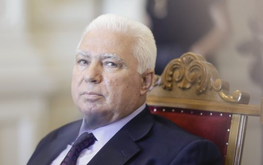 Mandatele Miniștrilor Interimari în România: Provocări și Implicații Legislative