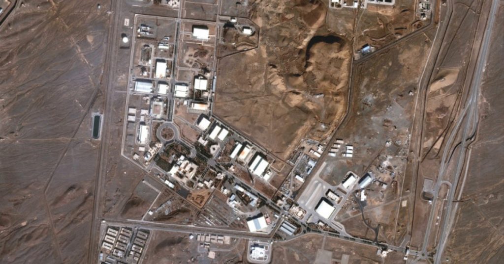 Tensiuni Globale: AIEA Solicită Iranului Raportarea Stocurilor de Uraniu Îmbogățit în Contextul Conflitului Militar și Diplomatic