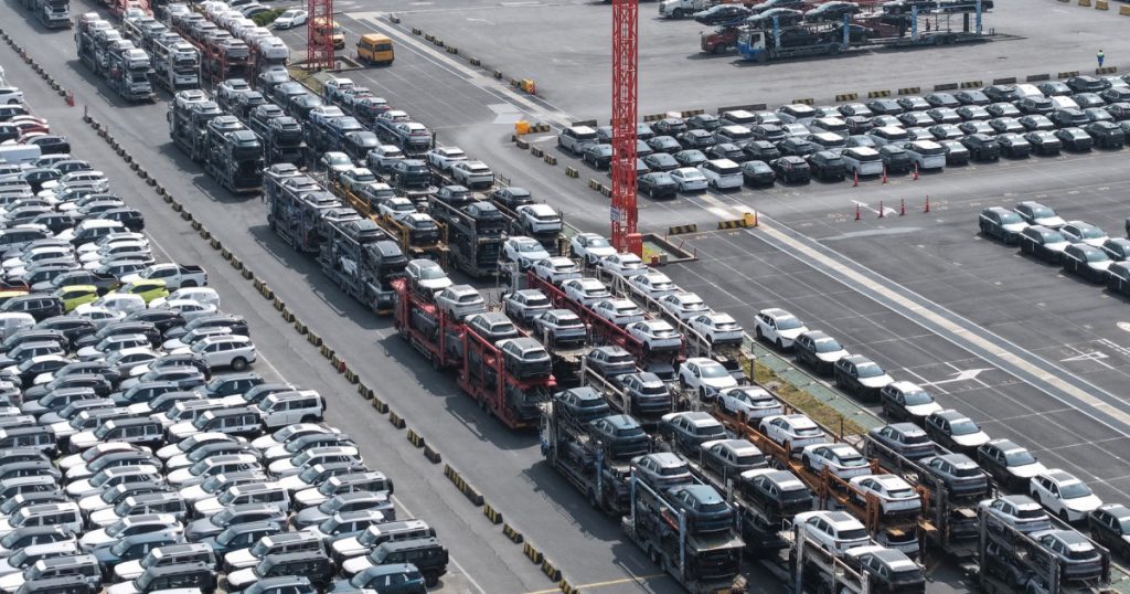 Expansiunea Chinei în Industria Auto Electrică: O Analiză a Creșterii Exporturilor și Impactului asupra Pieței Globale