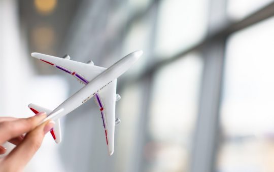 Companiile Aeriene în Criză: Impactul Prețurilor Ridicate ale Combustibilului și Perspectivele pentru Iarnă