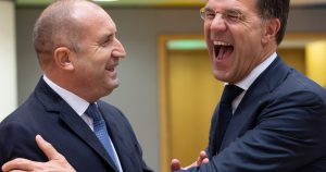 Controversele din Bulgaria: Anunțul Premierului Radev și Impactul Asistenței Militare pentru Ucraina