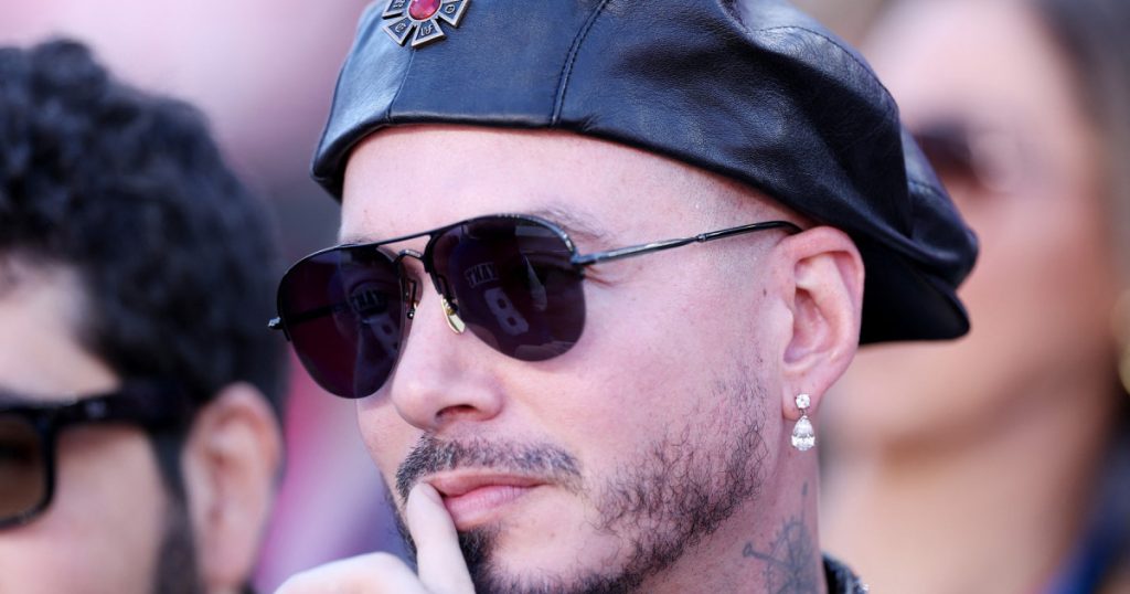 J Balvin: O Stea Columbiană la Ceremonia de Deschidere a Cupei Mondiale 2026