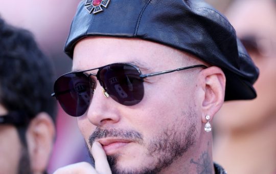 J Balvin: O Stea Columbiană la Ceremonia de Deschidere a Cupei Mondiale 2026